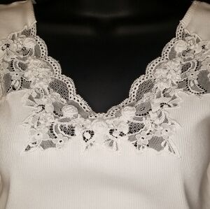 Anne Klein Sport V-Neck Embellished Ribbed Warm White Tank Top Size M